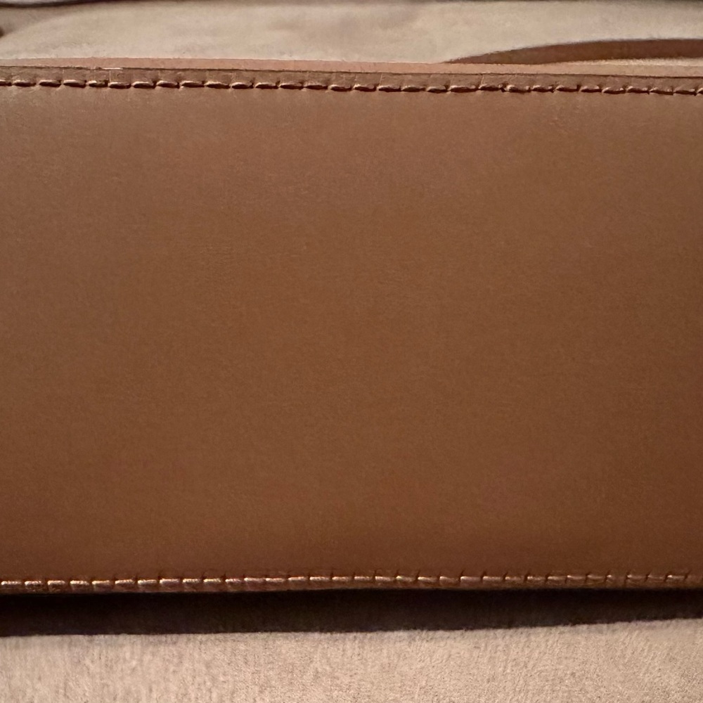 Michael Kors small acorn crossbody - Picture 4 of 7